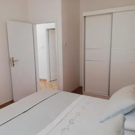 Podbarje Гостевой дом 3*