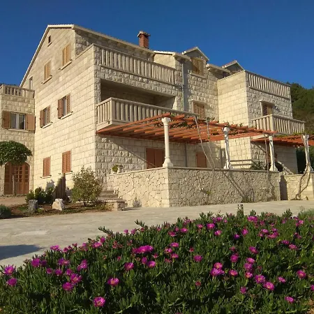 Podbarje Guest house 3*